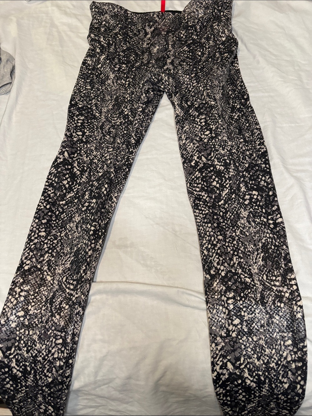 SPANX Sara Blakely Leggings Large Snakeskin Print High Waist Shaping